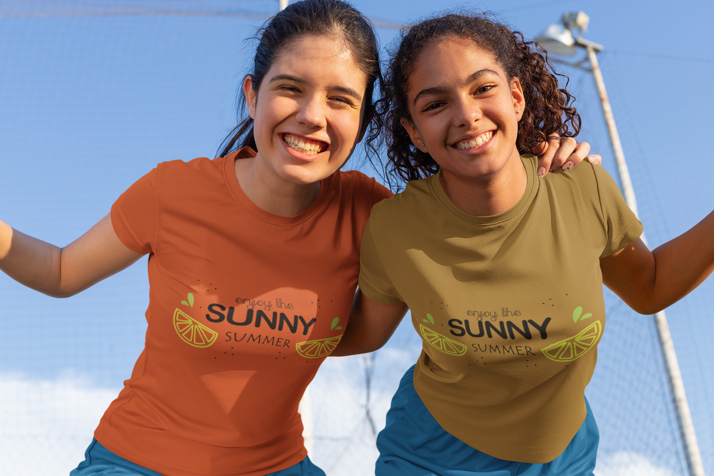 Sunny Summer COLLECTION : Round Neck